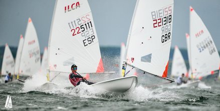 Puck żegna młodych mistrzów. Koniec Młodzieżowych Mistrzostw Europy ILCA 4