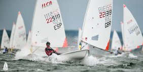 Puck żegna młodych mistrzów. Koniec Młodzieżowych Mistrzostw Europy ILCA 4